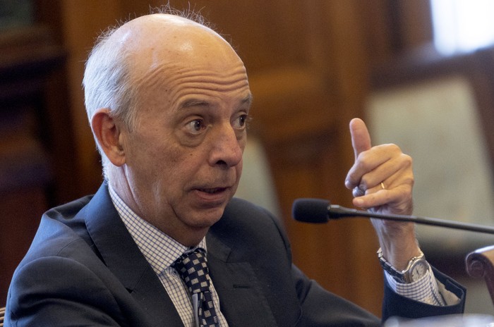 Javier García, el 9 de junio, en la Comisión de Defensa del Senado. · Foto: Ernesto Ryan