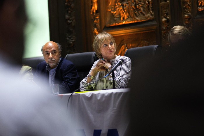 Pablo Mieres y Selva Andreoli en el lanzamiento de la fórmula presidencial de La Alternativa el 19 de marzo. · Foto: Mariana Greif