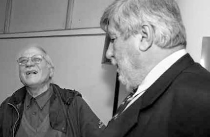 Julio Marenales y Julio Baráibar, luego de una conferencia de prensa en el Ministerio de Trabajo y Seguridad Social (MTSS). (archivo, octubre de 2008) · Foto: Javier Calvelo