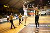 Imanol Asaravicius, Juan Wenzel y Damian Blazina de Peñarol y Joaquin Jones de Larre Borges, hoy, en la cancha de Larre Borges. · Foto: Mariana Greif Imanol Asaravicius, Juan Wenzel y Damian Blazina de Peñarol y Joaquin Jones de Larre Borges, hoy, en la cancha de Larre Borges. · Foto: Mariana Greif