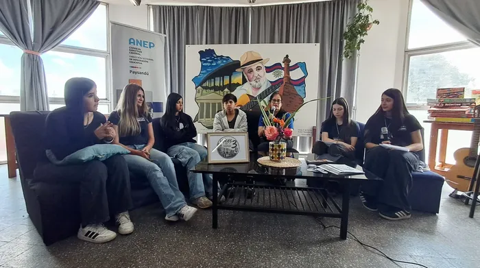 Foto principal del artículo '“Las voces del 3”, una herramienta educativa para dar protagonismo a los estudiantes en Paysandú'