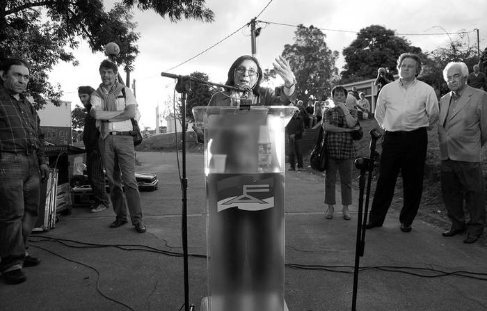 Intervención de la intendenta de Montevideo, Ana Olivera, ayer, en el acto homenaje a Liber Seregni. · Foto: Victoria Rodríguez
