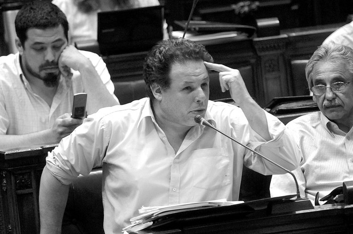 Alejandro Sánchez, Aníbal Pereyra y Nelson Alpuy, durante la sesión de ayer de la Cámara de Diputados · Foto: Victoria Rodríguez