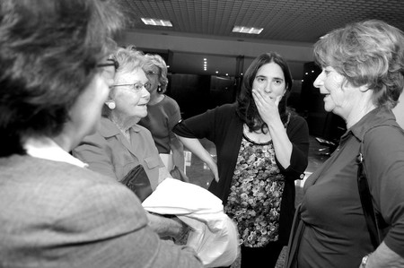 Graciela Jorge, Belela Herrera, Macarena Gelman y Mirtha Guianze, ayer, en el edificio Artigas del Parlamento. · Foto: Nicolás Celaya Graciela Jorge, Belela Herrera, Macarena Gelman y Mirtha Guianze, ayer, en el edificio Artigas del Parlamento. · Foto: Nicolás Celaya