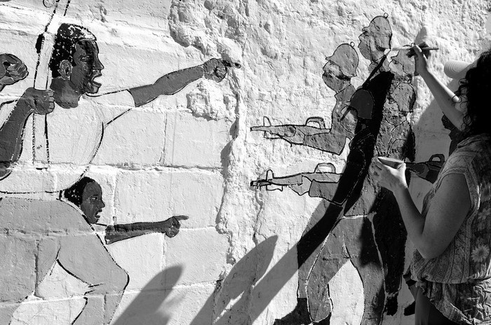 Mural en reclamo del retiro de las tropas uruguayas de Haiti. Foto: Nicolás Celaya: (archivo, enero de 2011)