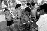 Participantes de las clases de natacion en la Plaza de Deportes No 8 de Piedras Blancas.