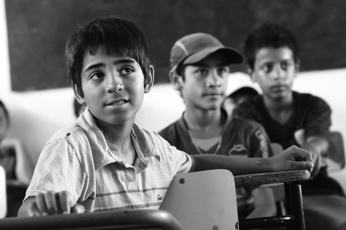 Estudiantes del Liceo Nº 60, en el barrio Lavalleja, ayer, en la jornada de lanzamiento de la fase 2 del Plan de Tránsito entre Ciclos Educativos. · Foto: Nicolás Celaya