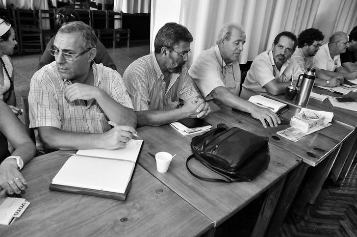 Reunión del Comité Central del PCU, el sábado. · Foto: Javier Calvelo