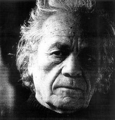 Nicanor Parra. · Foto: Luis Poiront, tomada de www.nicanorparra.uchile.cl Nicanor Parra. · Foto: Luis Poiront, tomada de www.nicanorparra.uchile.cl