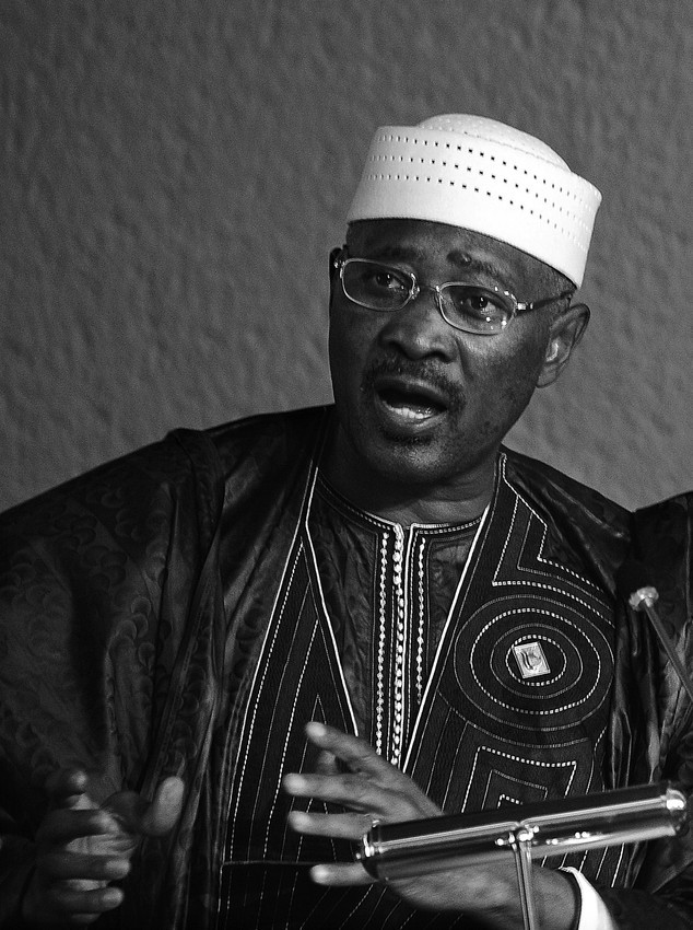 El presidente de Malí, Amadou Toumani Touré, ofreciendo un discruso
durante la Cumbre Mundial de Seguridad Alimentaria celebrada por la FAO en Roma. (archivo, noviembre de 2009) · Foto: Filippo Monteforte, Efe