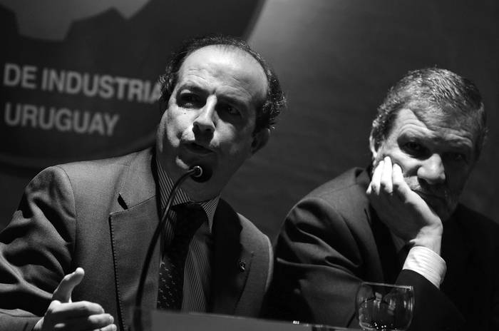 Daniel Calleja y Roberto Kreimerman, ayer, en la Cámara de Industrias · Foto: Nicolás Celaya