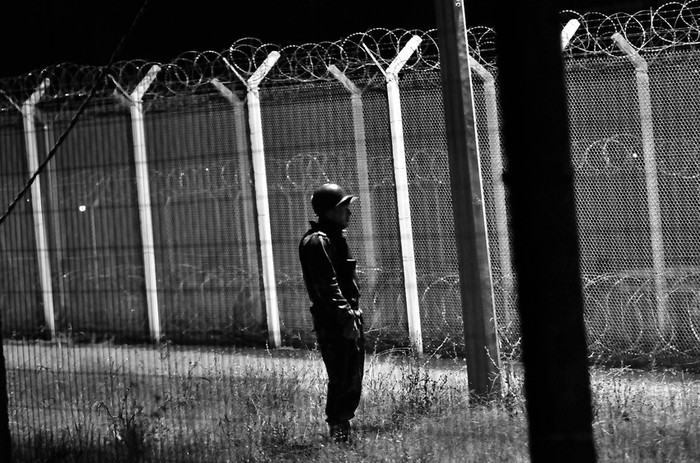 Guardia militar en el Centro Metropolitano de Rehabilitación Femenina. (archivo, abril de 2012) · Foto: Javier Calvelo