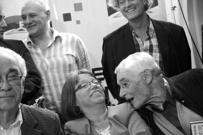 Jorge Brovetto, Mónica Xavier, Ernesto Agazzi, Daniel Marsiglia y Rafael Michelini, ayer, durante la conferencia de prensa en la sede del Frente Amplio. · Foto: Pablo Nogueira