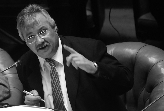 Enrique Pintado, ayer, en el Senado · Foto: Pablo Nogueira