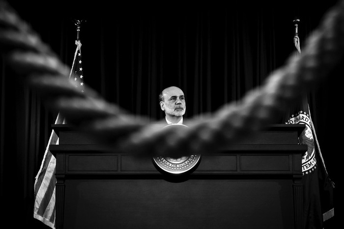 El presidente de la Reserva Federal estadounidense (Fed), Ben Bernanke, durante la rueda de prensa
en la sede del organismo en Washington DC, Estados Unidos.  · Foto: Efe, Jim Lo Scalzo