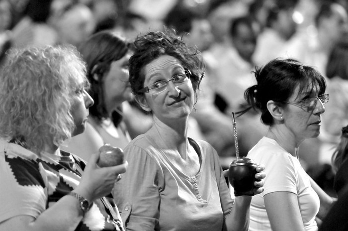 Asamblea de ADEOM, ayer, en el Palacio Peñarol. · Foto: Javier Calvelo