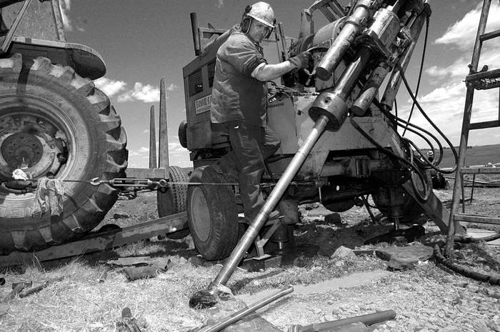 Trabajos de prospección del proyecto de la minera Aratirí en la cuenca del arroyo Valentines, al noreste de Florida.  (archivo, noviembre de 2010)  · Foto: Victoria Rodríguez
