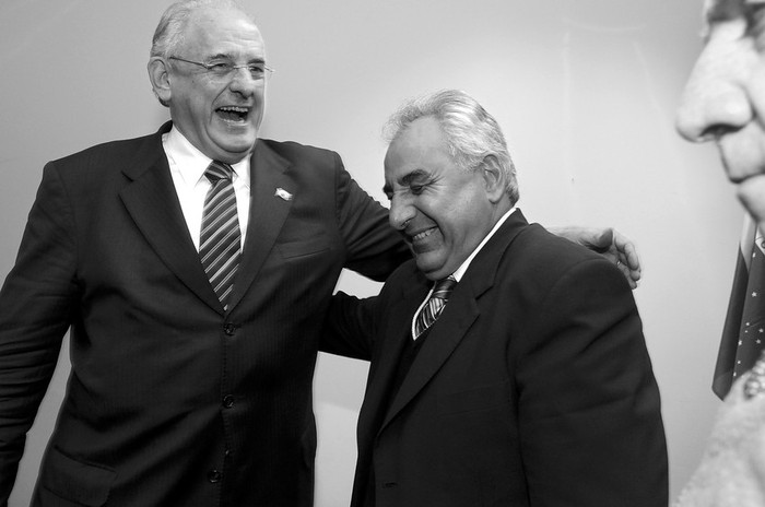 Los ministros de Defensa Nelson Jobim, de Brasil, y Luis Rosadilla, de Uruguay, ayer, tras la conferencia de prensa que realizaron. · Foto: Ricardo Antúnez