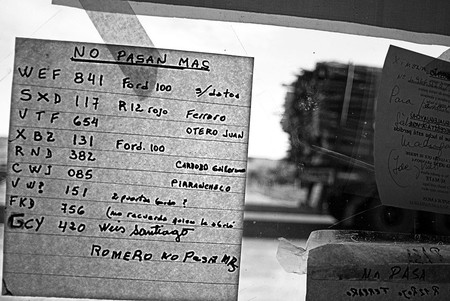 Corte de ruta en la localidad de Arroyo Verde, sobre la carretera que une la ciudad argentina de Gualeguaychú y la uruguaya Fray Bentos. (archivo, julio de 2007) · Foto: Ricardo Antúnez Corte de ruta en la localidad de Arroyo Verde, sobre la carretera que une la ciudad argentina de Gualeguaychú y la uruguaya Fray Bentos. (archivo, julio de 2007) · Foto: Ricardo Antúnez