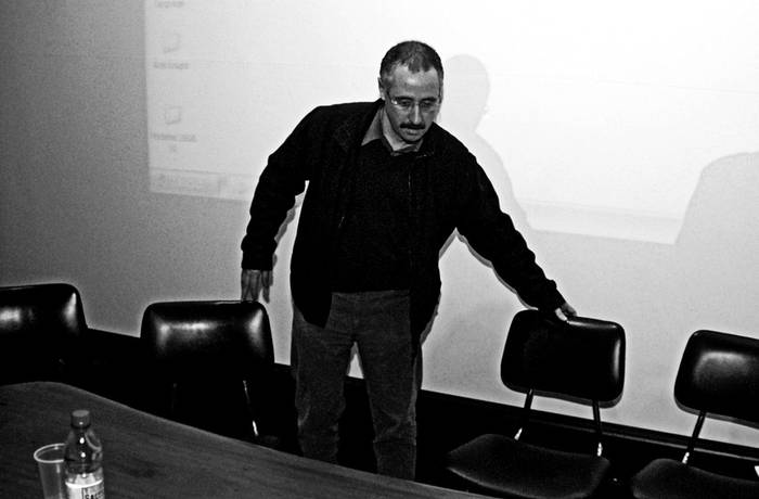 Salvador Schelotto, en el salón de actos de la Facultad de Arquitectura. (archivo, setiembre de 2008) · Foto: Javier Calvelo