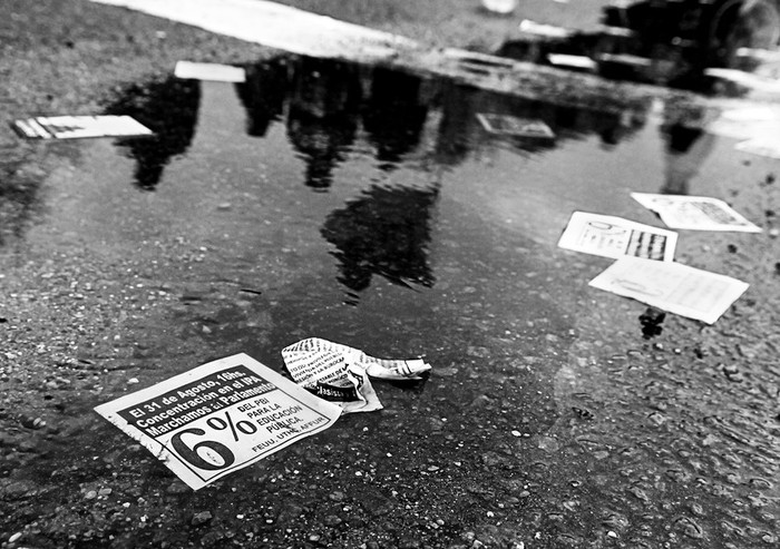 Concentración de gremios de la enseñanza frente al Palacio Legislativo · Foto: Nicolás Celaya