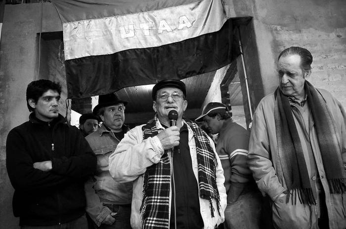 Nelson Santana y José Díaz, el sábado, durante la celebración del 49º aniversario de la UTAA, en
el local sindical de Pueblo Las Piedras, en Bella Unión.  · Foto: Sandro Pereyra