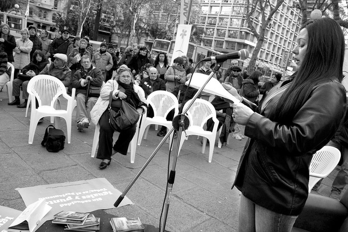 Marys Yic participando en la actividad Iguales y Punto, realizada el viernes en Plaza Cagancha. · Foto: Victoria Rodríguez