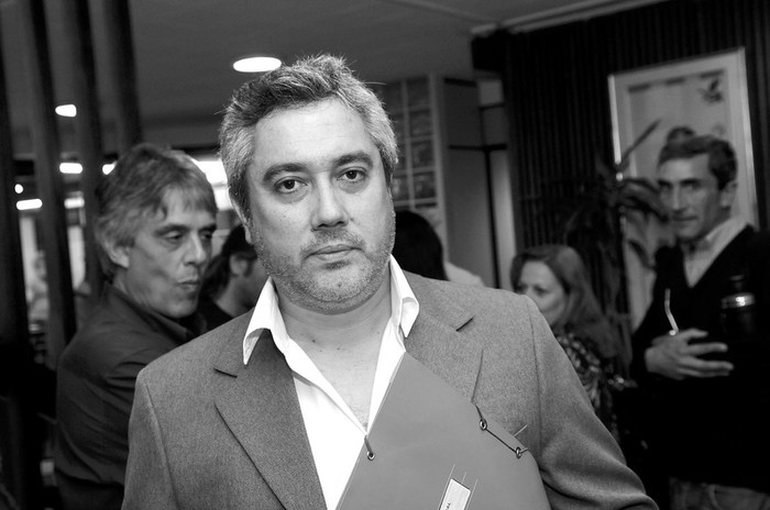 Carlos Márquez, ayer, tras la reunión del Consejo de Banca Oﬁcial de AEBU · Foto: Nicolás Celaya