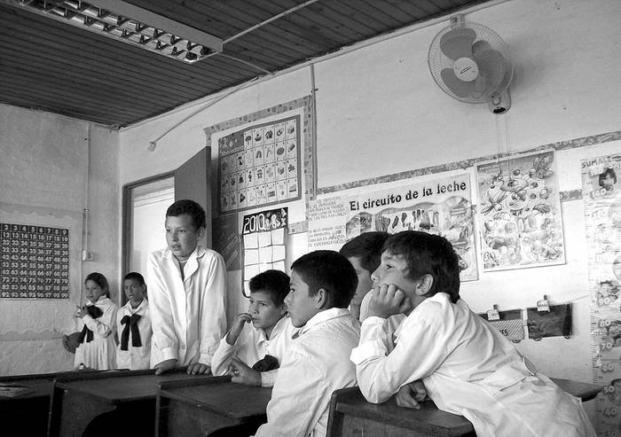Alumnos en la escuela rural Nº 20 de Pueblo Quintana · Foto: Fernando Alonso