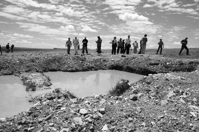 Recorrida por las exploraciones de la minera Aratirí, en el noreste del departamento de Florida.
(archivo, noviembre de 2010) · Foto: Victoria Rodríguez