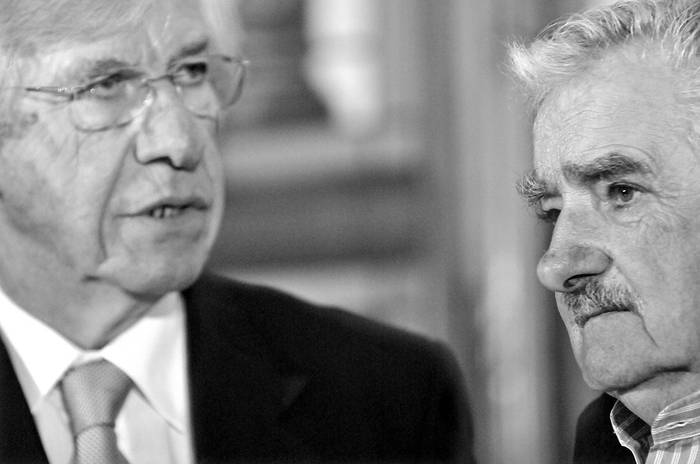 Danilo Astori y José Mujica. (archivo, marzo de 2011) · Foto: Javier Calvelo