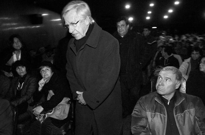 Danilo Astori, ayer, tras su llegada al congreso del SUNCA. · Foto: Victoria Rodríguez