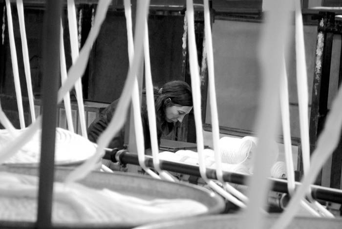 Trabajadora en la textil Fibratex. (archivo, marzo de 2008) · Foto: Ricardo Antúnez