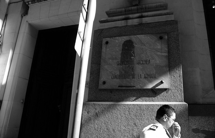 Servicio de Hacienda y Contabilidad de la Armada, en la Ciudad Vieja. · Foto: Fernando Morán