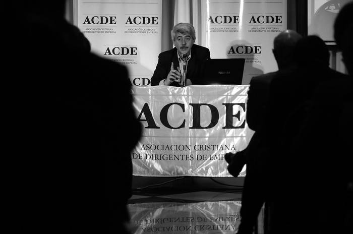 Presentación del ministro Eduardo Brenta, el viernes en la Asociación Cristiana de Dirigentes de Empresa (ACDE).  · Foto: Victoria Rodríguez