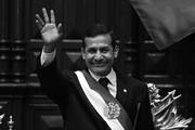 El nuevo mandatario del Perú, Ollanta Humala, durante la ceremonia de su investidura en la sede del Congreso en Lima.