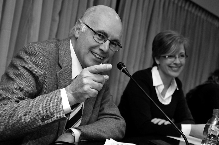 Enrique Rubio y Adriana Marrero, ayer, durante “Desafío Educativo: cambiar o perder”. · Foto: Javier Calvelo