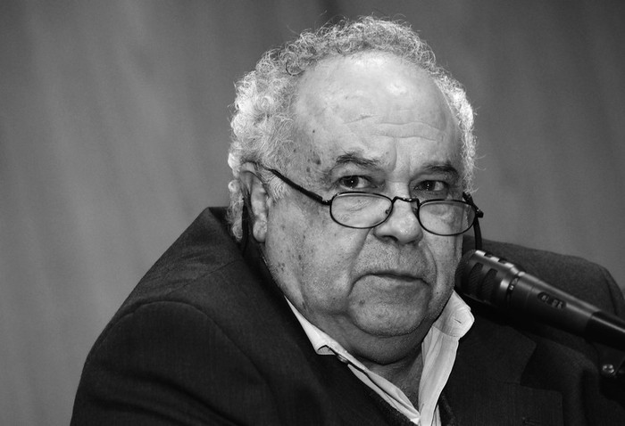 Eleuterio Fernández Huidobro, ayer, en la conferencia de prensa que brindó tras concurrir a la comisión de Defensa de la Cámara de Diputados. · Foto: Nicolás Celaya