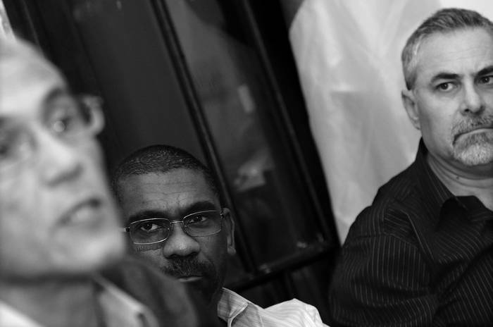 Juan Castillo, Edgardo Ortuño y Gabriel Kaplún, el viernes. · Foto: Nicolás Celaya