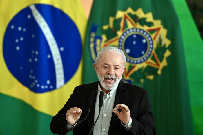 Luiz Inácio Lula da Silva durante un discurso, el 30 de junio, en el Palacio de Planalto, Brasilia. · Foto: Evaristo Sa, AFP