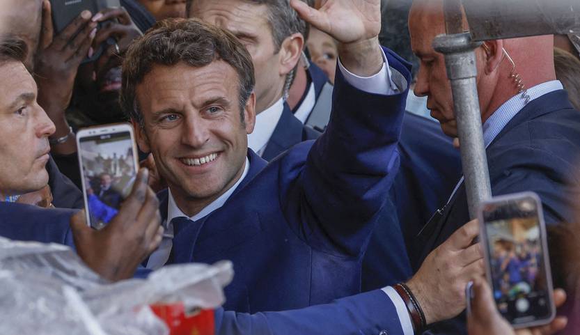 macron 000_329297L