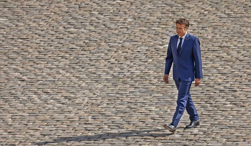 macron 1 000_32936V