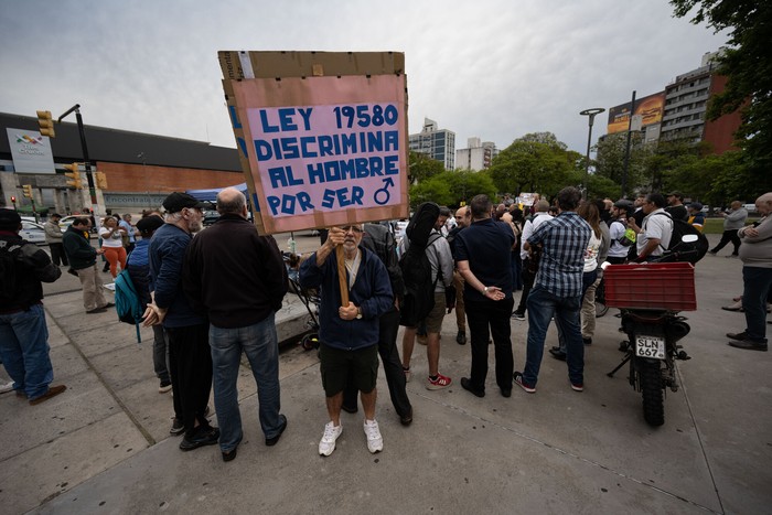 Primera movilización por el Día del Hombre en Uruguay (archivo, noviembre de 2024). · Foto: Mara Quintero