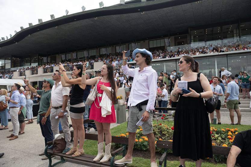 Lento 153 - Cruzar la meta 01