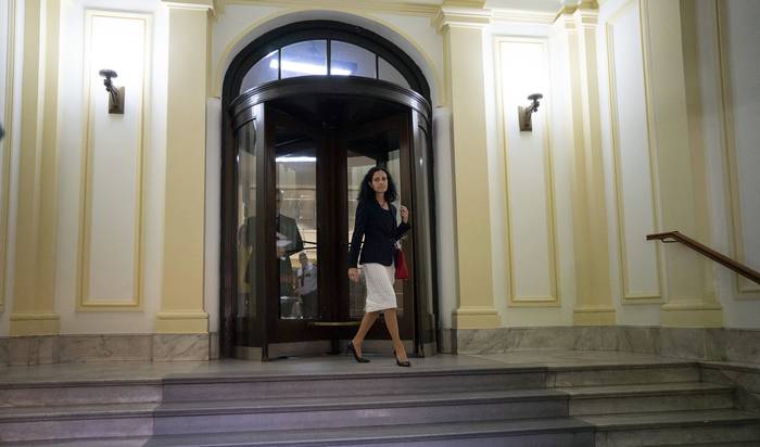 Azucena Arbeleche en el Ministerio de Economía y Finanzas (archivo, diciembre de 2019). · Foto: Mariana Greif