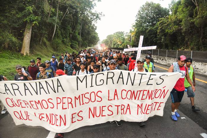 Caravana de migrantes hacia la frontera con Estados Unidos, en Tapachula, estado de Chiapas, México (31.10.2023). · Foto: Isaac Guzmán, AFP