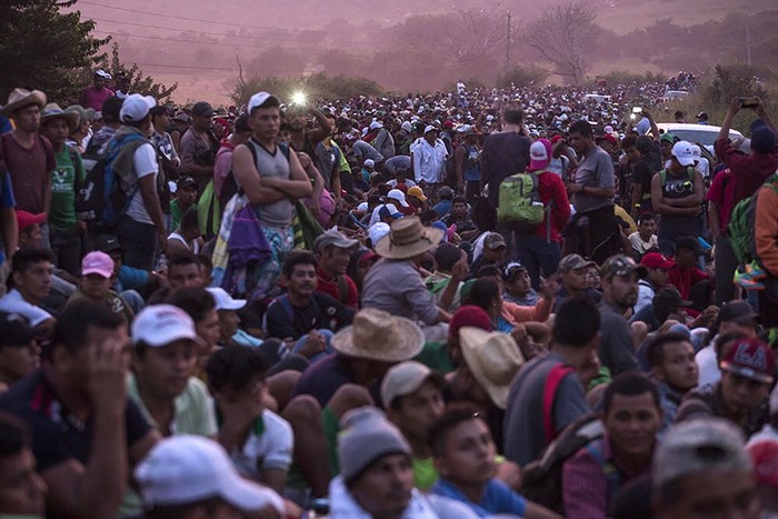 "Caravana de migrantes" de Cristopher Rogel Blanquet.