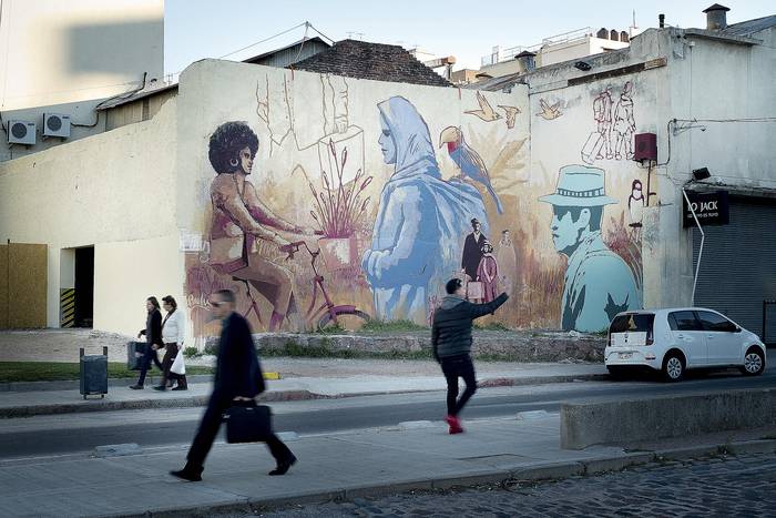 Gracias a vos, mural en la esquina de Piedras y Juncal · Foto: Pablo Vignali