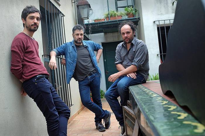 Gonzalo Deniz (Franny Glass), Garo Arakelián y Diego Presa, de El Astillero. Foto: Pablo Vignali (archivo, noviembre 2016)