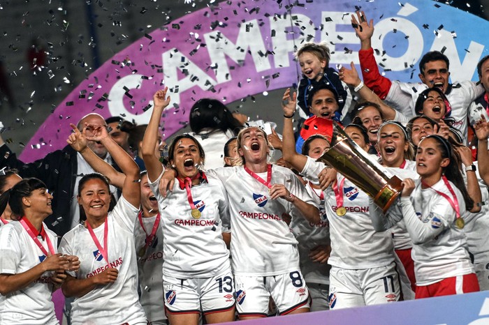 Nacional, campeón femenino, el 2 de diciembre, en el Gran Parque Central. · Foto: Mara Quintero